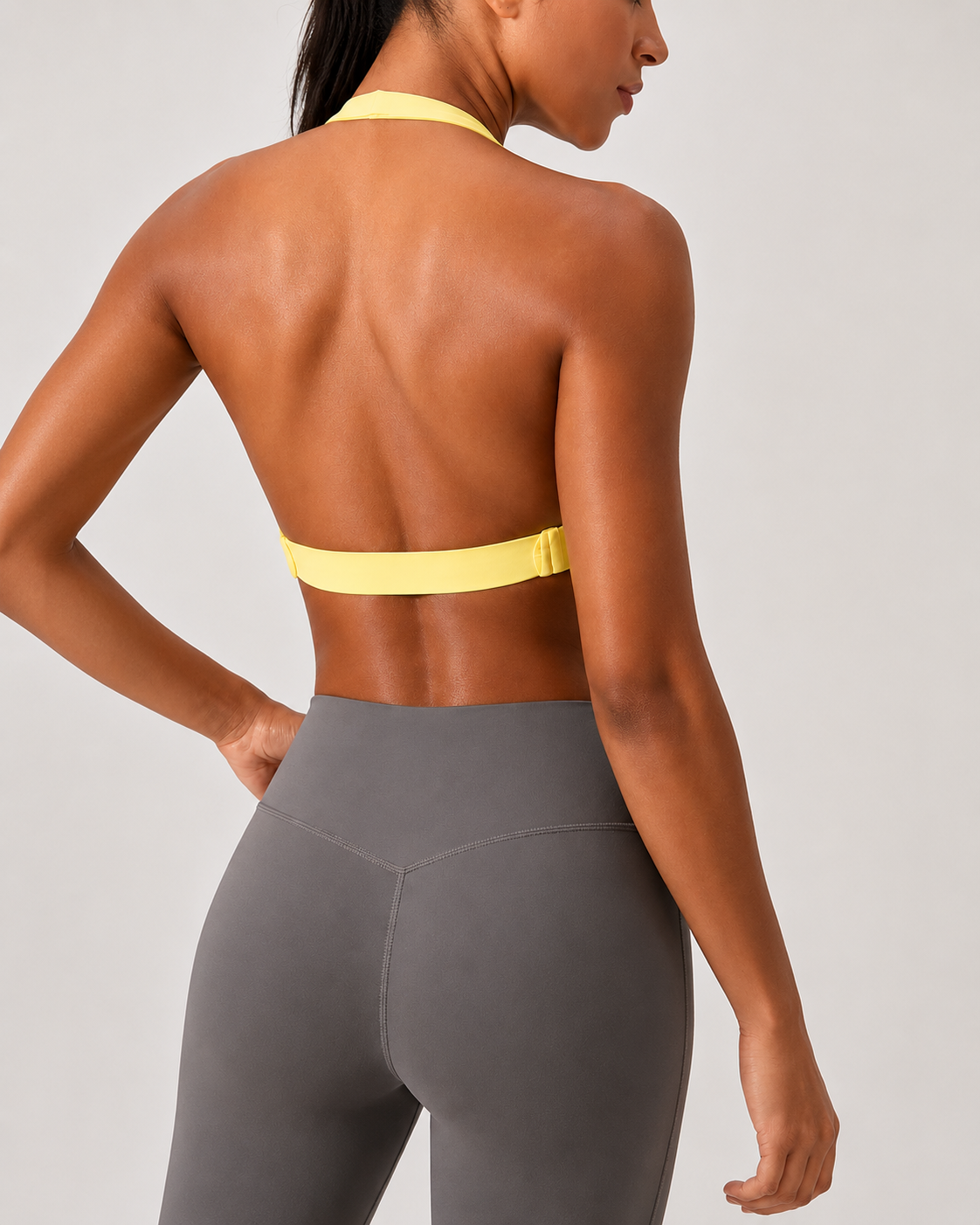SPORTS BRA WITH A BACKLESS